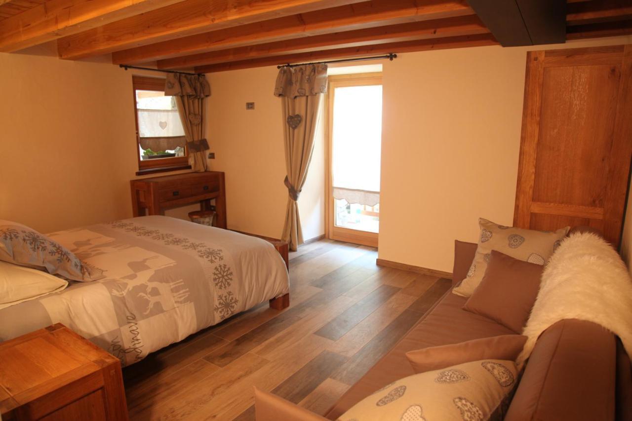 Mi Casa Tu Casa Bed and Breakfast Brusson Εξωτερικό φωτογραφία
