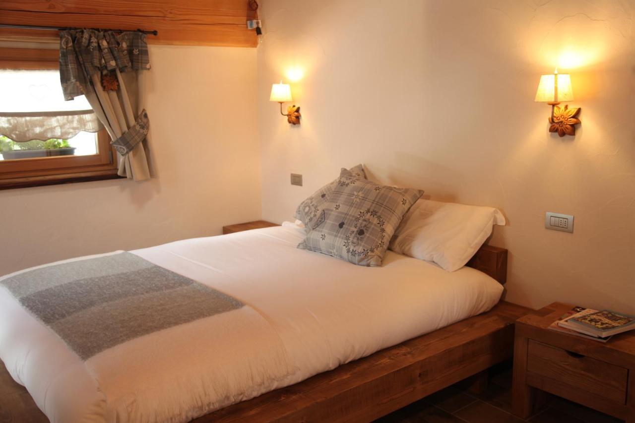 Mi Casa Tu Casa Bed and Breakfast Brusson Εξωτερικό φωτογραφία