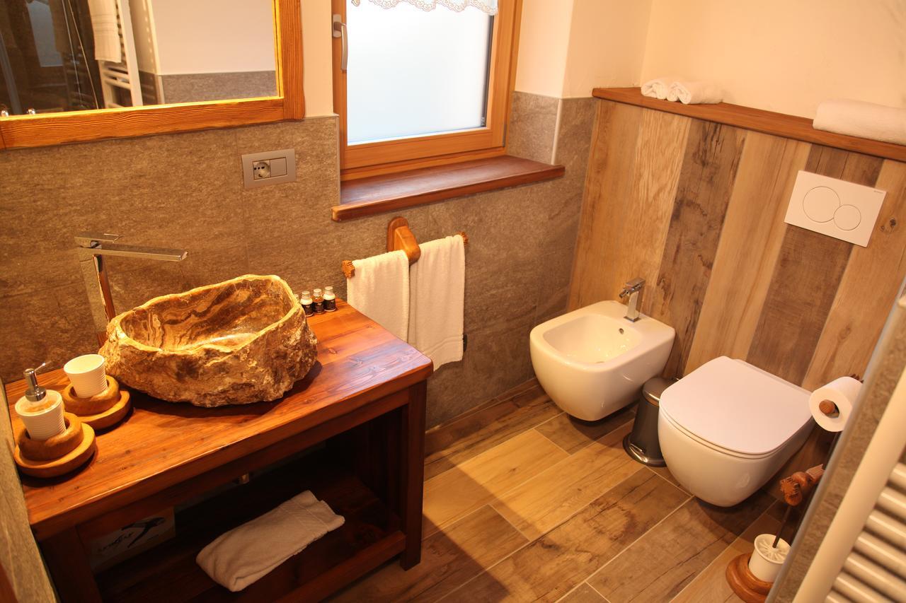 Mi Casa Tu Casa Bed and Breakfast Brusson Εξωτερικό φωτογραφία