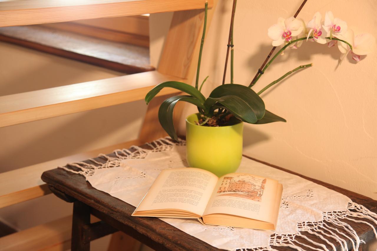 Mi Casa Tu Casa Bed and Breakfast Brusson Εξωτερικό φωτογραφία