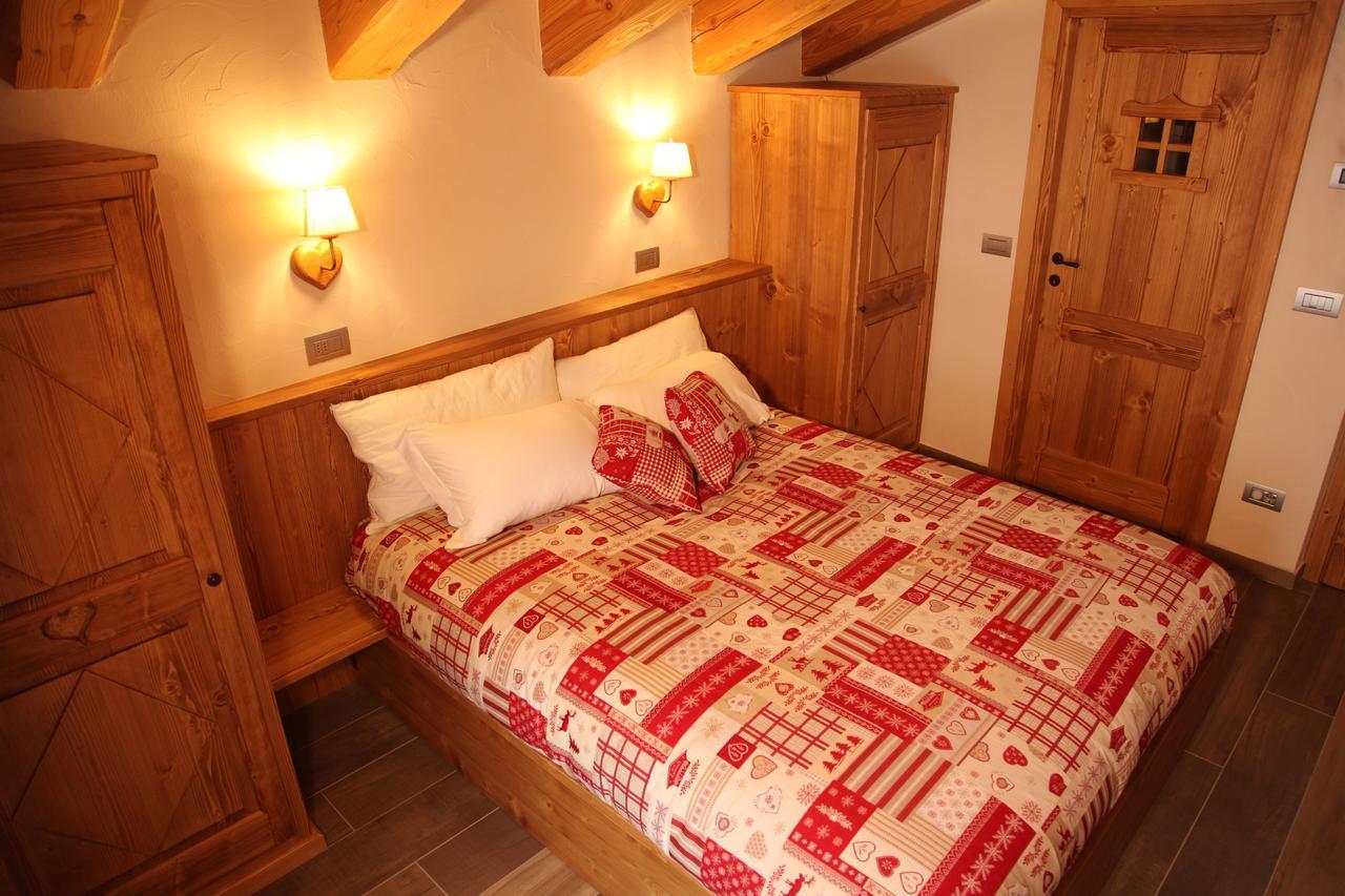 Mi Casa Tu Casa Bed and Breakfast Brusson Εξωτερικό φωτογραφία