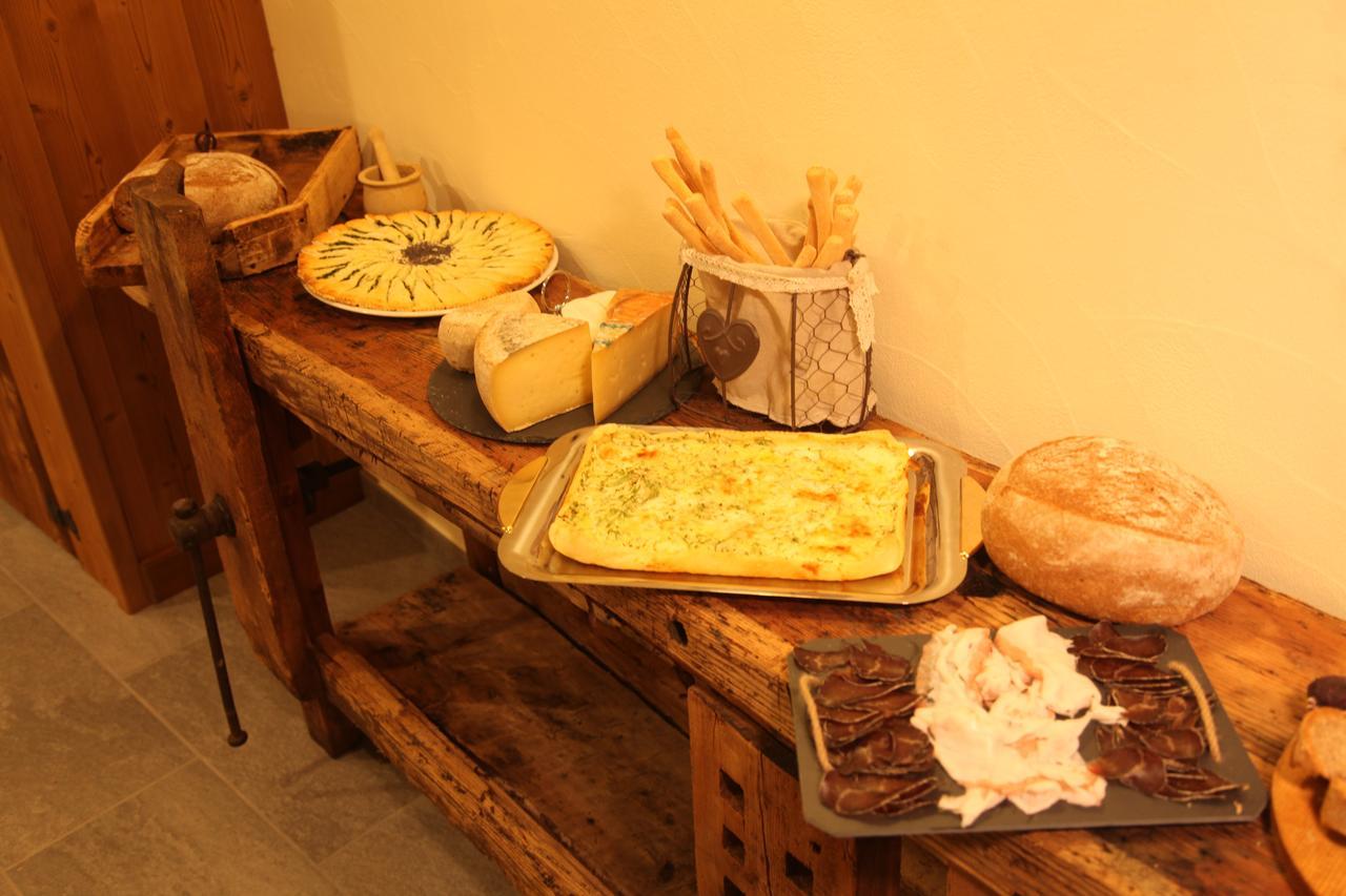 Mi Casa Tu Casa Bed and Breakfast Brusson Εξωτερικό φωτογραφία