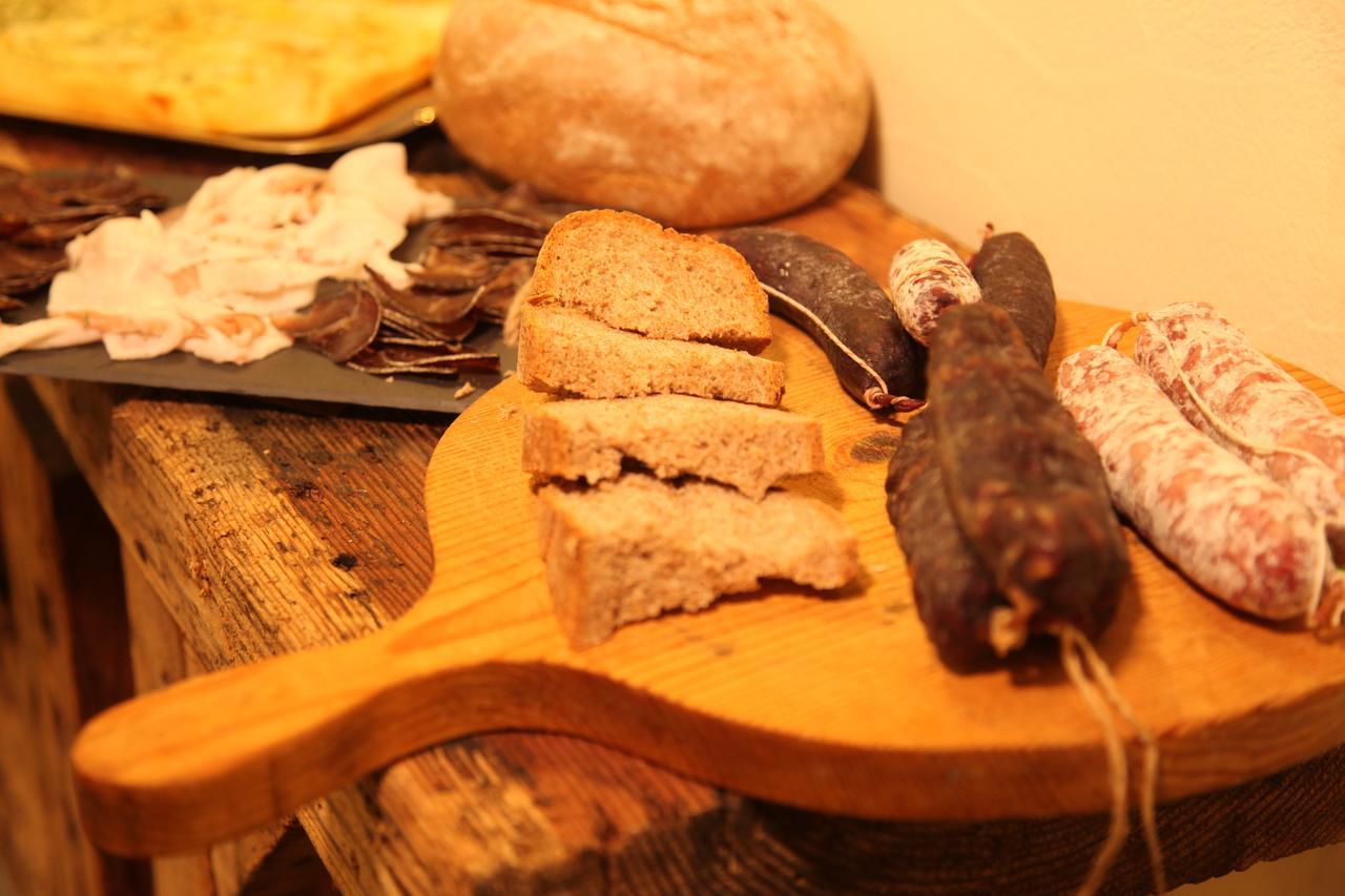 Mi Casa Tu Casa Bed and Breakfast Brusson Εξωτερικό φωτογραφία
