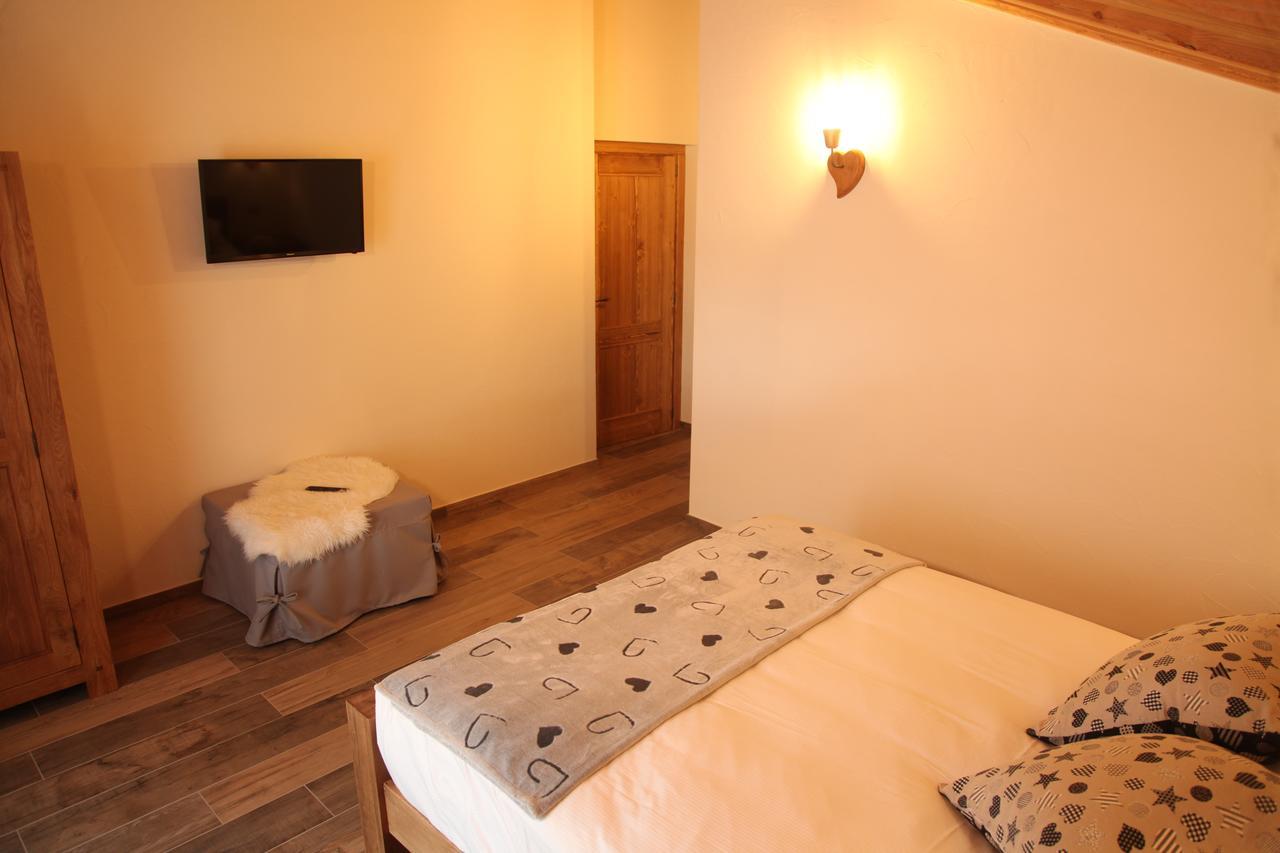 Mi Casa Tu Casa Bed and Breakfast Brusson Εξωτερικό φωτογραφία