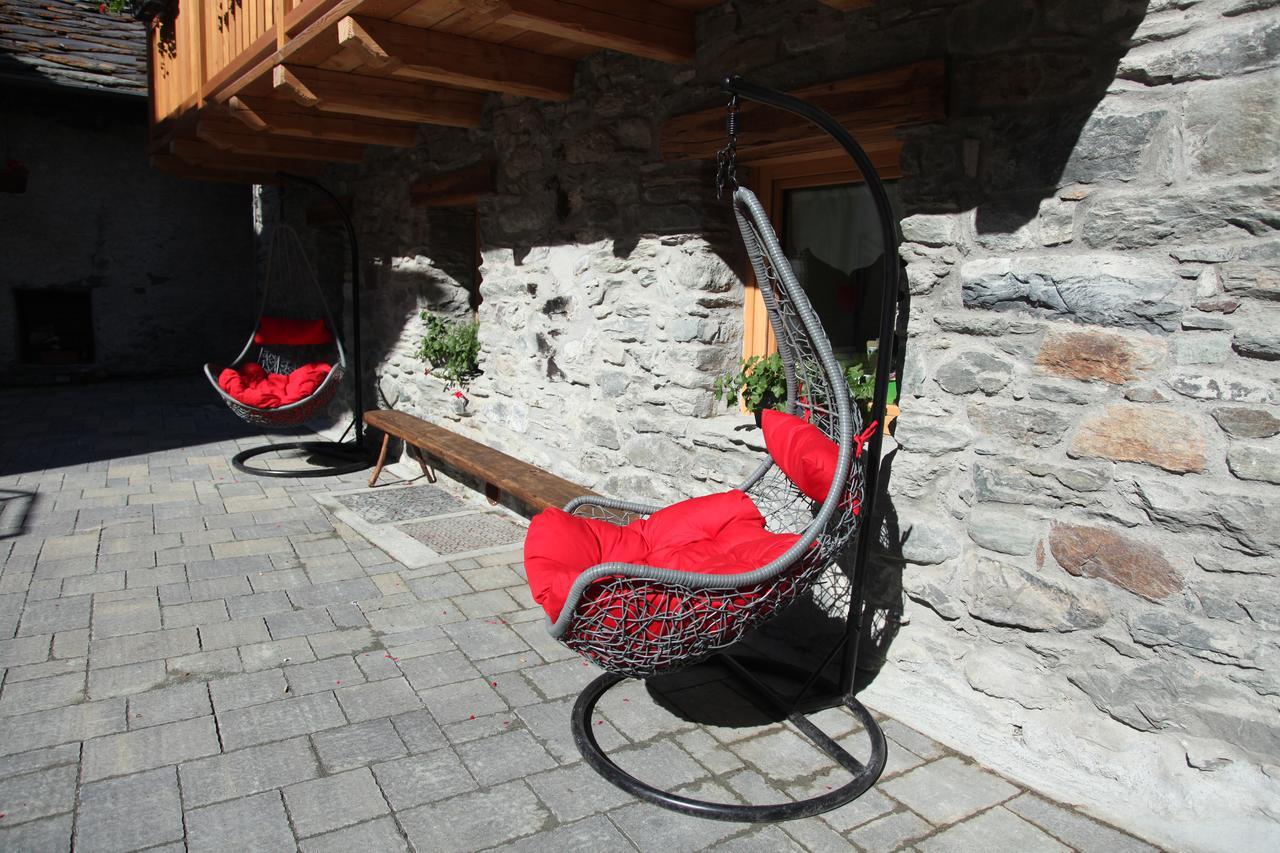 Mi Casa Tu Casa Bed and Breakfast Brusson Εξωτερικό φωτογραφία