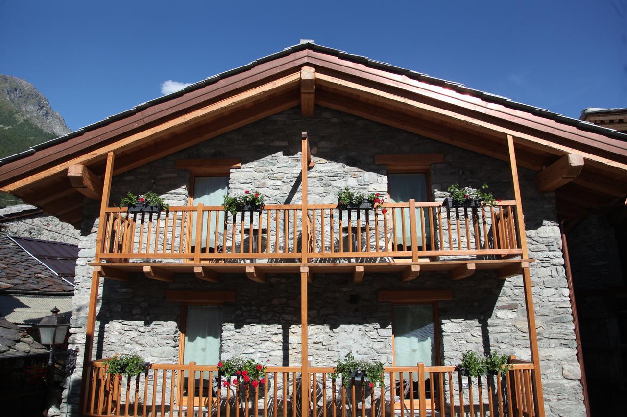 Mi Casa Tu Casa Bed and Breakfast Brusson Εξωτερικό φωτογραφία